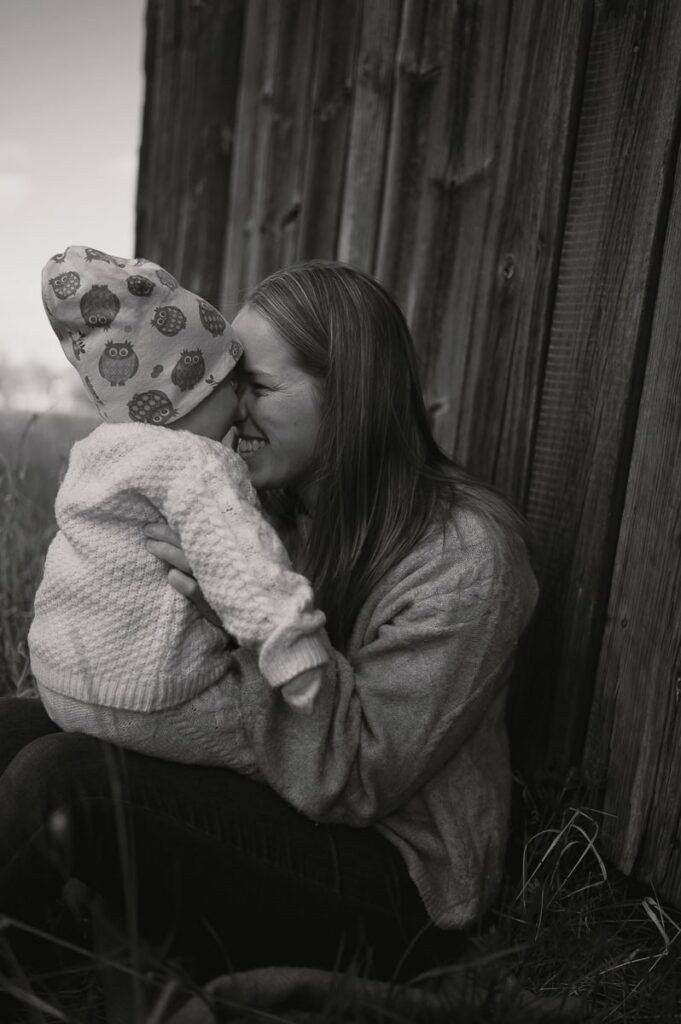 Mamma gosar med sin bebis.